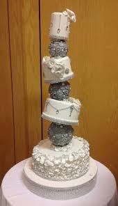 20 Creative Topsy Turvy Wedding Cake Ideas Chocolate Wedding Cake Cool Wedding Cakes Amazing Wedding Cakes