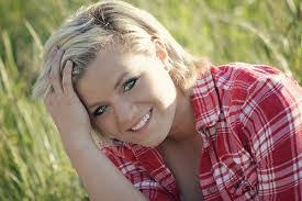 Rachel Shields's Instagram, Twitter & Facebook