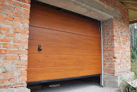 Below we will go through the steps you'll need to take to lift a garage door with a broken spring. 5 Reasons A Garage Door Won T Open In Cold Weather