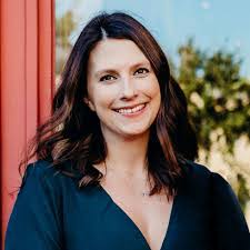 Carlotta Morris's Instagram, Twitter & Facebook