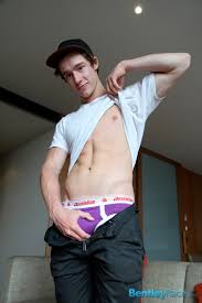 Hung Aussie Max Gatling - My first porno by Bentley Race