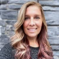 Lauren Sikora's Instagram, Twitter & Facebook