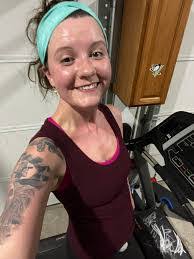 Lauren Julian's Instagram, Twitter & Facebook