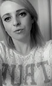 Shauna Lloyd's Instagram, Twitter & Facebook