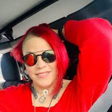 Dora Carrion's Instagram, Twitter & Facebook