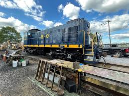 Image result for Federal Yellow 1956 Chesapeake and Ohio Railroad
