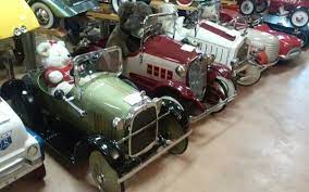 Love The Late 20 S And 30 S Pedal Cars Pedalcarmuseum Com Pedal Cars Small Cars Antique Cars