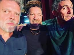 Con Marto Gutman y Juanchi Baleiron de Los Pericos, presentando Piojos y  Piojitos 3 ¡Alta fiesta se armó! #piojosypiojitos #3 #disco #escuela  #musica #infancia #productor #produccion #bajista #bajo