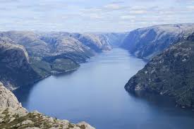 Urlaub im ferienhaus in norwegen, zwischen bergen und fjorden. Hohenangst Auf Dem Priesterstuhl Buro Rohm Berlin Texte Reportagen Pressearbeit
