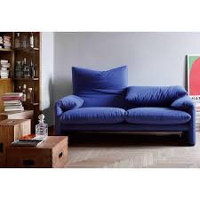 Maralunga is cassina's 2 seater sofa designed by vico magistretti in 1974. Maralunga 2 Seater Sofa Shop Online On Ciatdesign