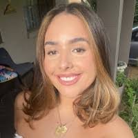 Abbie Simmons's Instagram, Twitter & Facebook