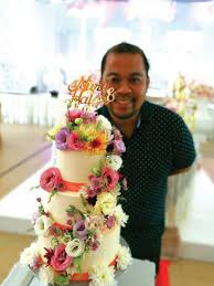 Wang hantaran merupakan hadiah berbentuk wang tunai yang diberikan oleh pihak lelaki kepad. Identiti Tersendiri Kek Cikgu Rufi