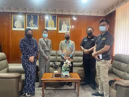 Bagi daerah batang padang, majlis tahlil ini telah diadakan di masjid jamek tanjung malim. Bandar Tapah Daerah Batang Padang Kembali Ceria