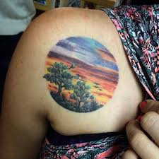 Inkdeleble On Instagram Pequeno Paisaje Curado Tattoo Tattoolife Landscapetattoo Sunsettattoo Treetattoo Landscape Tattoo Scenery Tattoo Sunset Tattoos In order to attract more residence.
