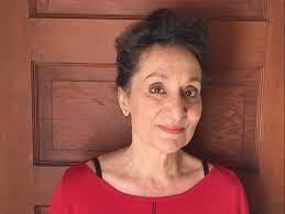 Phyllis Kay's Instagram, Twitter & Facebook