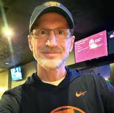 Hello fans Today is My Birthday 🎂🥳🎉