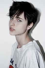 Whether you want a more permanent androgynous look or are playing with styles to see what you like, the most important thing 2 dressing androgynously for masculine looking people. Short Hair Tomboy Short Hair Boy Cut For Girls Novocom Top