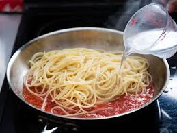 Losing no time, it should quickly be tossed with warm sauce that has been kept at the ready. The Right Way To Sauce Pasta