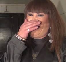 MIS TETAS ME ESTÁN MATANDO! Por unos implantes mamarios que le colocaron en  el Miss Venezuela, Felisa Gómez se encuentra en una situación precaria de  salud