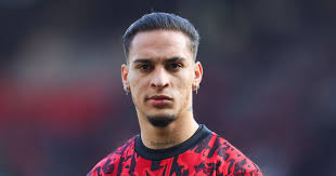 Ajax 'couldn't believe' how much Man Utd were willing to pay for Antony