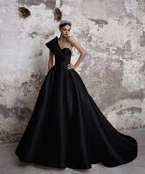 Wedding Design 12 9 19 Pronovias Wedding Dress Black Wedding Dresses Black Ball Gown