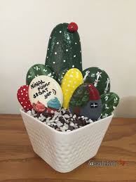 Tas Boyama Kaktus Panosundaki Pin