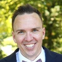 Christopher Schill's Instagram, Twitter & Facebook