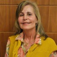 Drª. Luciana Maria Ramires Esper