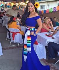 Fabfanpic We Are In Love With The Way Your Inspiration Styled Her Two Piece Hms Set A Mexican Theme Party Outfit Fiesta Outfit Mexican Birthday Parties