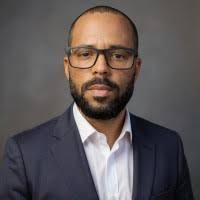 100+ perfis com “Dutton”