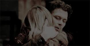 𝓛𝓸𝓿𝓲𝓷𝓰 𝔂𝓸𝓾 𝓲𝓼 𝓪 𝓵𝓸𝓼𝓲𝓷𝓰 𝓰𝓪𝓶𝓮}