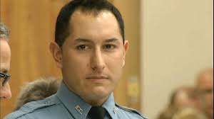 Officer Honored After Saving 2 Girls From Being Drowned By Their Mom