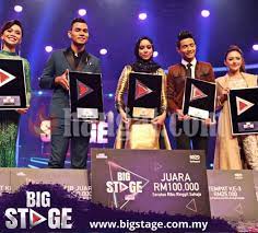 Big stage 2020 juara milik azzam shamkeputusan carta kedudukan dan markah peserta konsert akhir big stage 20201 azzam sham 67 85 2 usop 66 57 3 qody rany 61 85 4 dinie rashid 60 04 5 fadh majid 58 80 keputusan pemenang konsert akhir big sta. Sarah Suhairi Rangkul Kejuaraan Big Stage 2018
