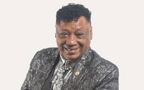 Manuel Donayre celebra 65 años de trayectoria con concierto en Lima