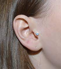 Opal Tragus Stud Tragus Piercing 16g Cartilage Earring Jewelry Cartilage Stud Helix Piercing Stud Conch Piercing In 2021 Tragus Earrings Tragus Stud Tragus Stud Piercing