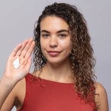 Feather-Light Protein Cream