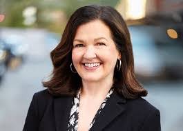 Helen Herrick's Instagram, Twitter & Facebook