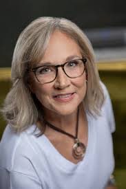 Photographing and interviewing women 40 in SWFL