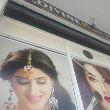 Top Beauty Parlours in Satish Nagar