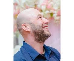 Leslie Houser's Instagram, Twitter & Facebook