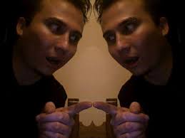 Antología Virtual de Minificción Mexicana: Édgar Omar Avilés