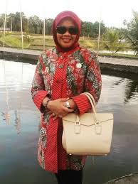 Kustini adalah istri bupati sleman saat ini. Istri Bupati Sleman Usai Direkomendasi Pdip Maju Pilkada 2020 Bukan Dinasti Kumparan Com