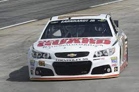 He really never even came close to winning a season title. Updated Nascar Chase Standings After Dale Earnhardt Jr S Win At Martinsville