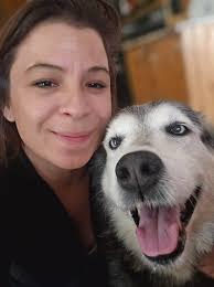 Enlever si ce n'est pas permis! Pour ceux qui aimerait louer un chalet sur  le bord d'un lac avec un immense terrain privé et pouvoir y emmener vos  coeurs sur 4 pattes