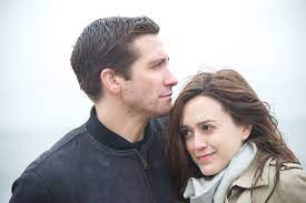 Born to movie director stephen gyllenhaal and screenwriter naomi foner. This Is What It S Like To Play Jake Gyllenhaal S Wife Instyle
