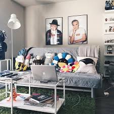 45 9 K Mentions J Aime 250 Commentaires Hypebeast Hypebeast Sur Instagram Hypeaf Hype Home Goals Hypebeast Room Sneakerhead Room Living Room Decor