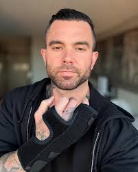 I heard your little concert at Leeza's Care Connection was great! I wish I  was there.