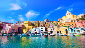 ˈprɔːtʃida) is one of the flegrean islands off the coast of naples in southern italy. Procida La Citta Pittoresca E Dai Mille Colori Raccontata Su Forbes Siviaggia