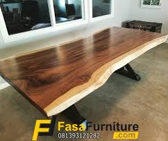 Pilihlah yang tak memiliki banyak ukiran tetapi tetap unik, model yang seperti ini akan memberikan kesan yang nyaman dan. Model Meja Trembesi Solid Kaki Besi Fasa Furniture Jepara Fasa Furniture Jepara