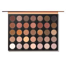 Worth The Hype? Morphe X Jaclyn Hill Palette